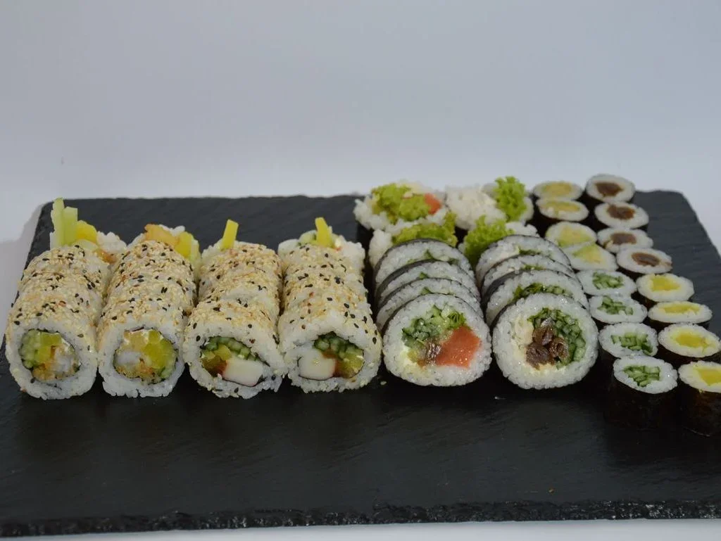 Zestaw sushi Futo Sushi na desce